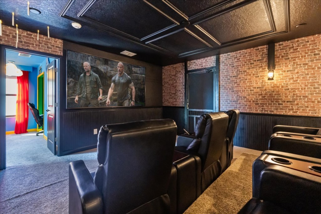 9 bedroom vacation house at Storey Lake - Image 21