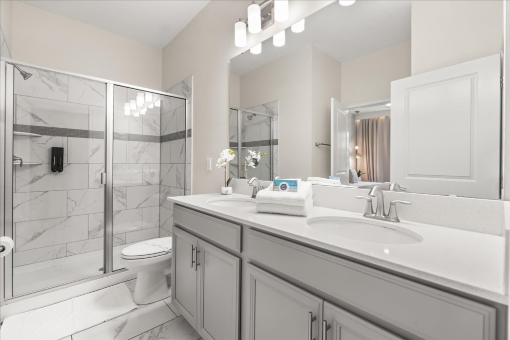 9 bedroom vacation house at Storey Lake - Image 54