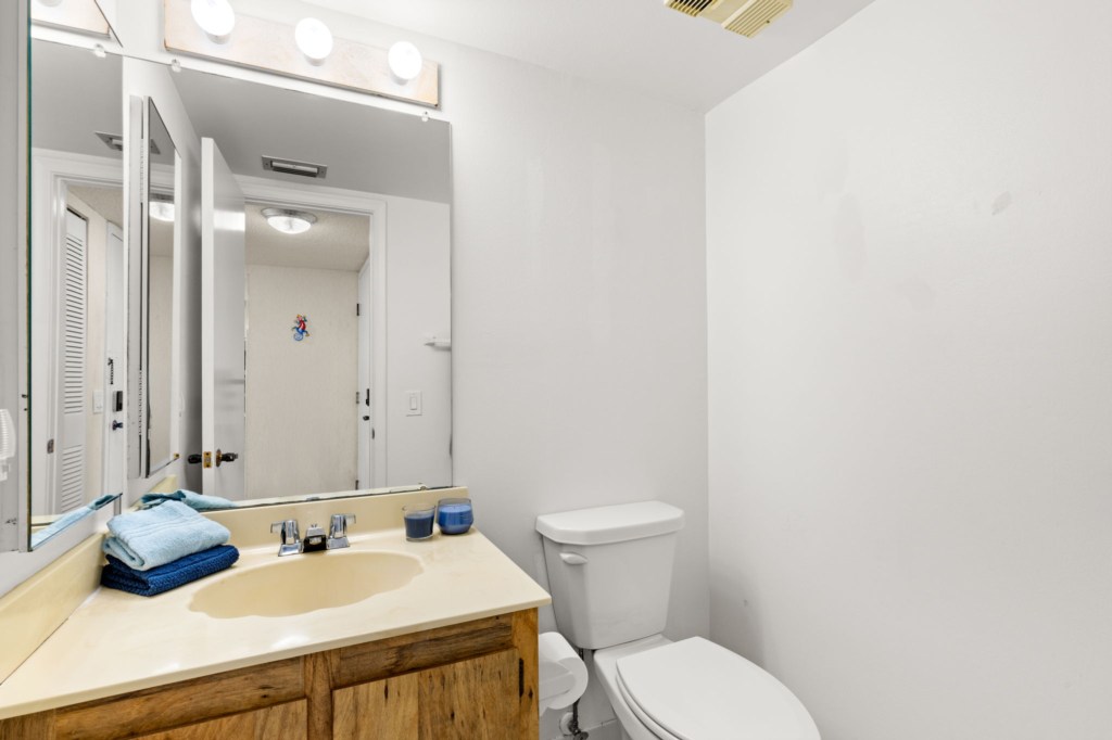 1/2 Bath