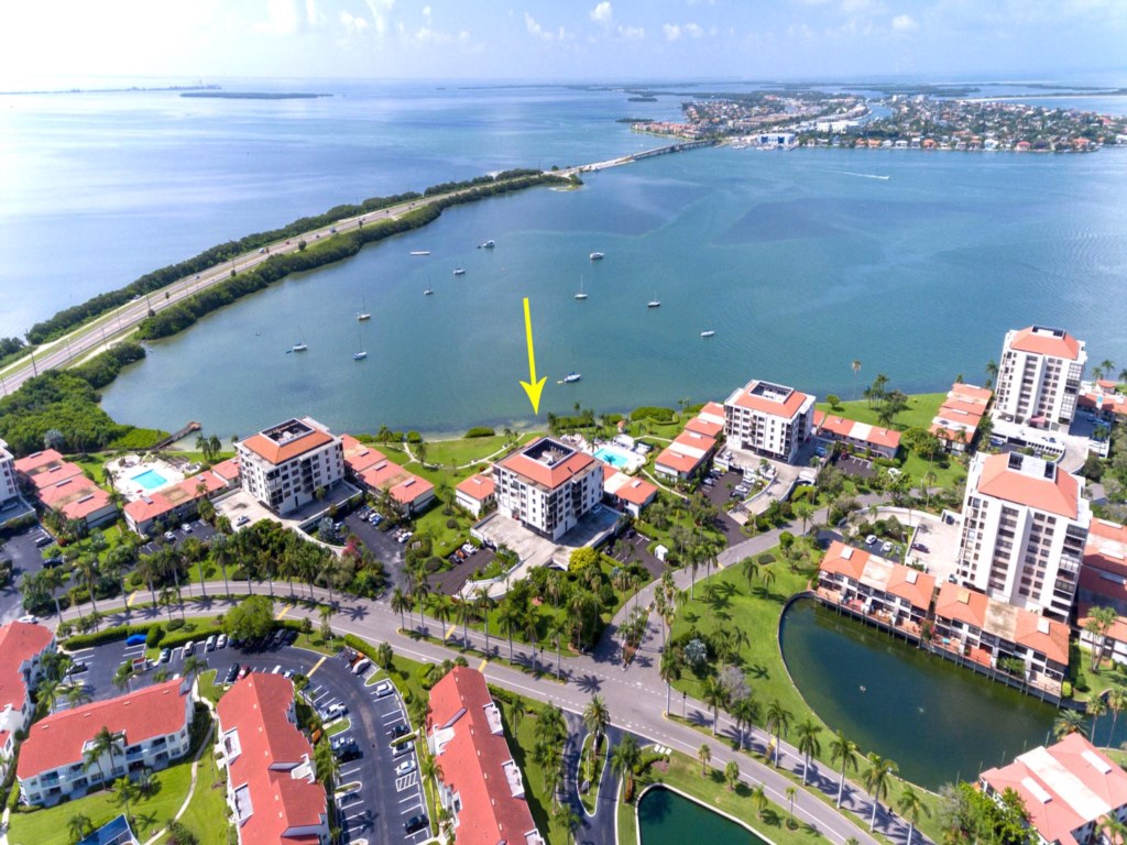 Lt.Bahia.Waterfront2