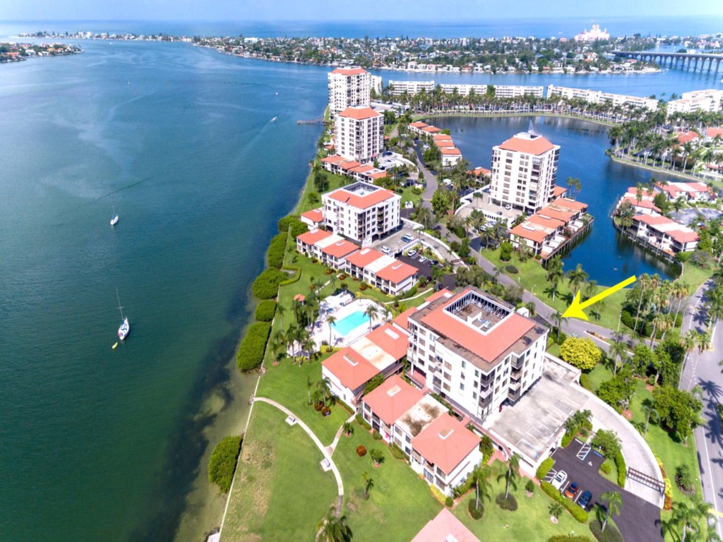 Lt.Bahia.Waterfront5