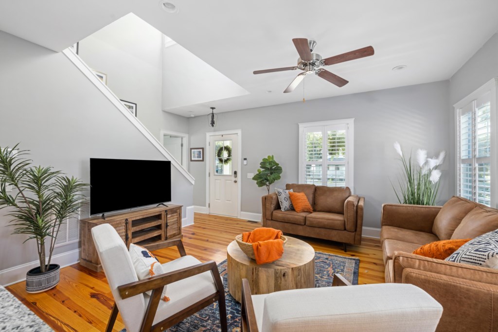 Cozy Charleston Escape Near Airport & Downtown