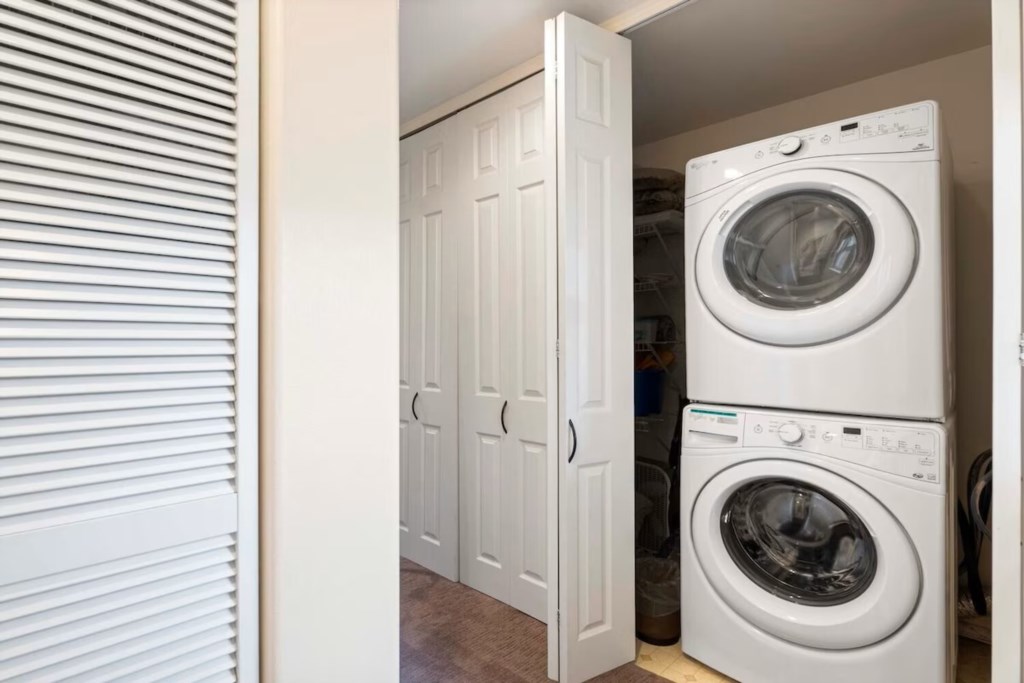 Washer and Dryer located on 2nd floor hallway.
