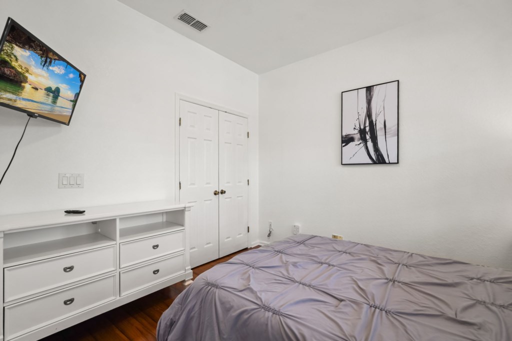 Bedroom  # 4 with Queen Size Bed & TV