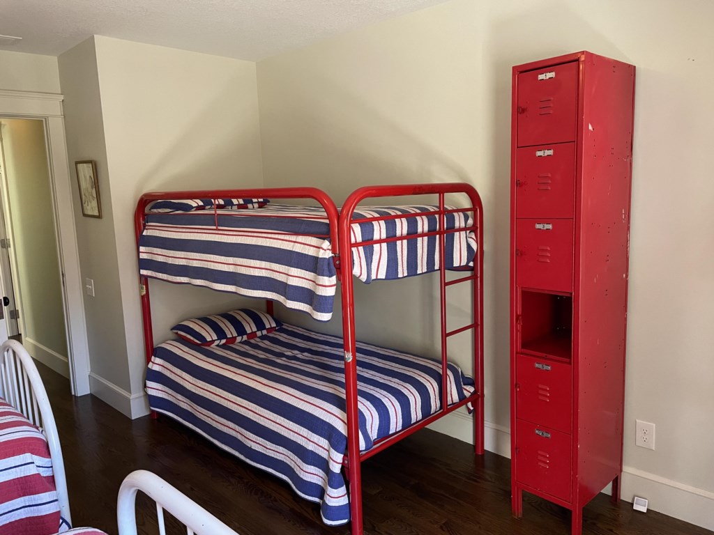 230CentralBunks