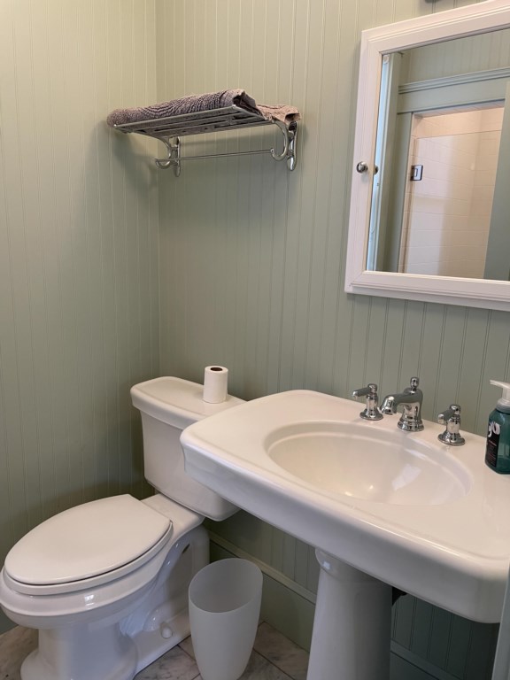 230CentralUpBathShower2