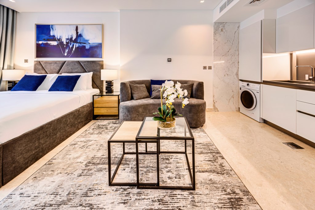 AP_StrlngOmntEst_207_14