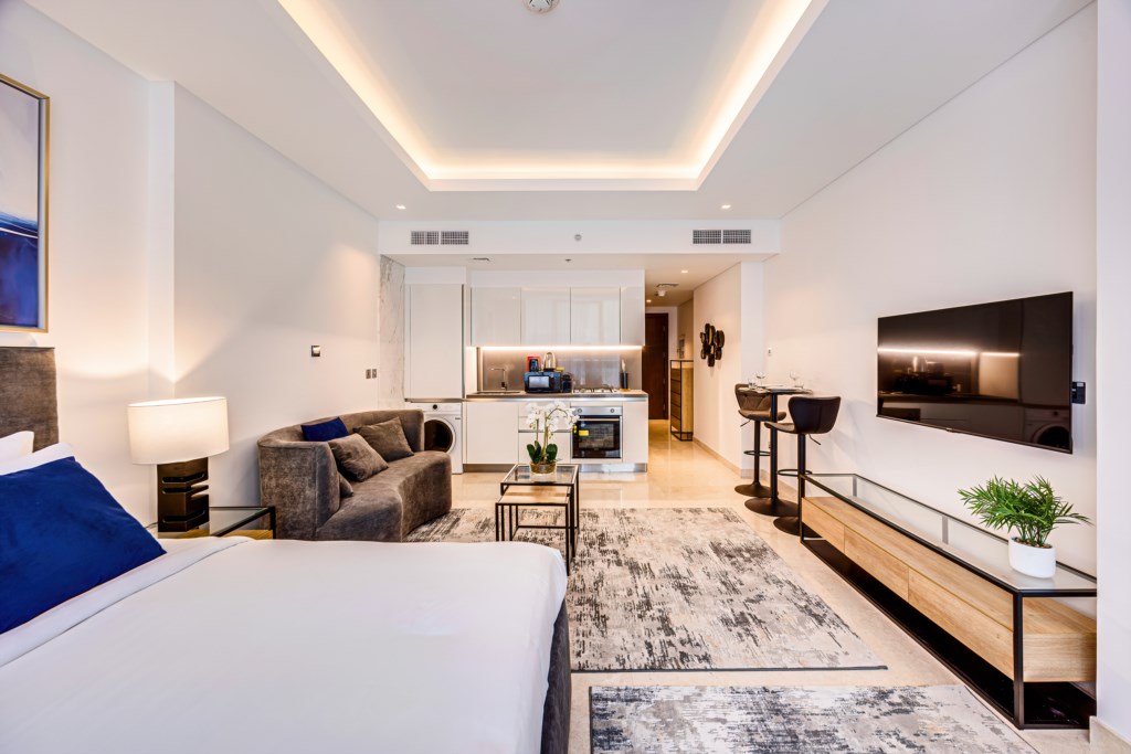 AP_StrlngOmntEst_207_19