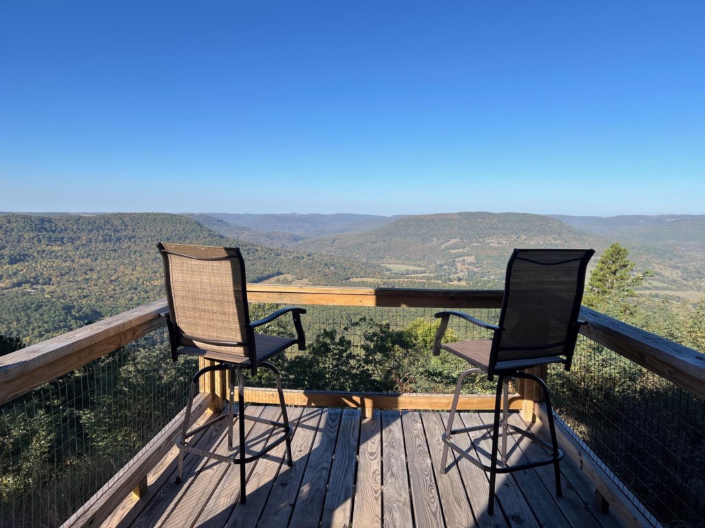 Fawn Ridge - Million dollar Ozark views !