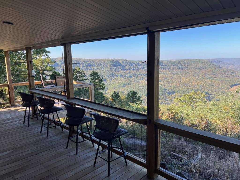 Fawn Ridge - Million dollar Ozark views !