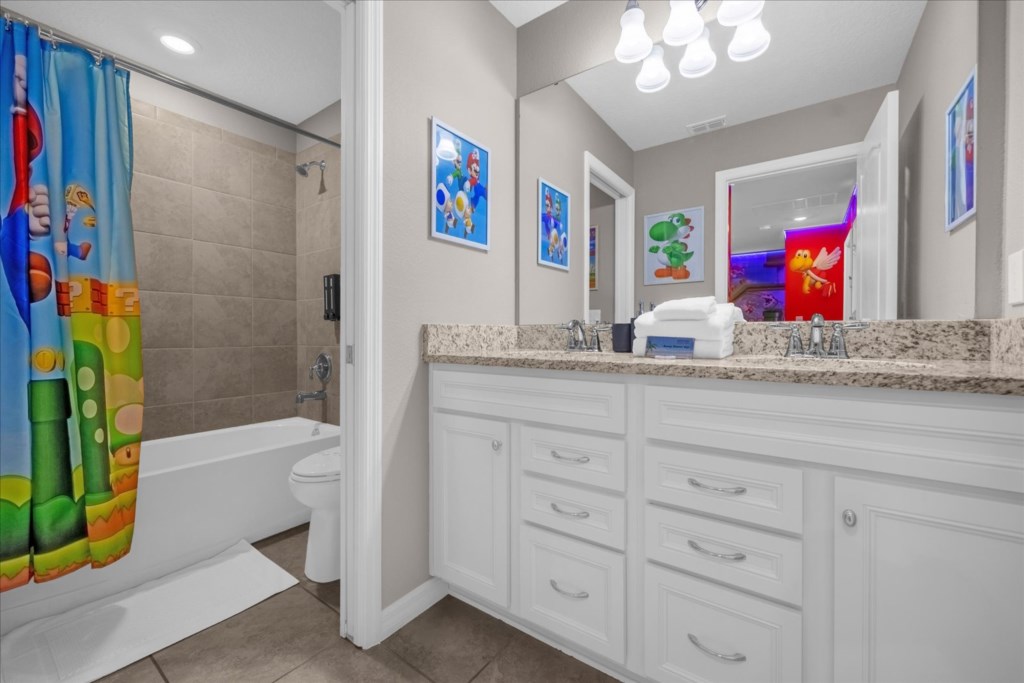 5 bedroom vacation townhouse at Solterra - Image 30