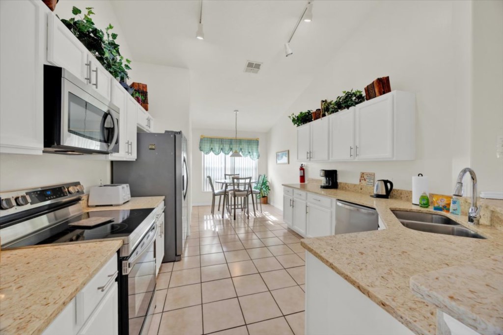 14-20250429.637AsterDr_14