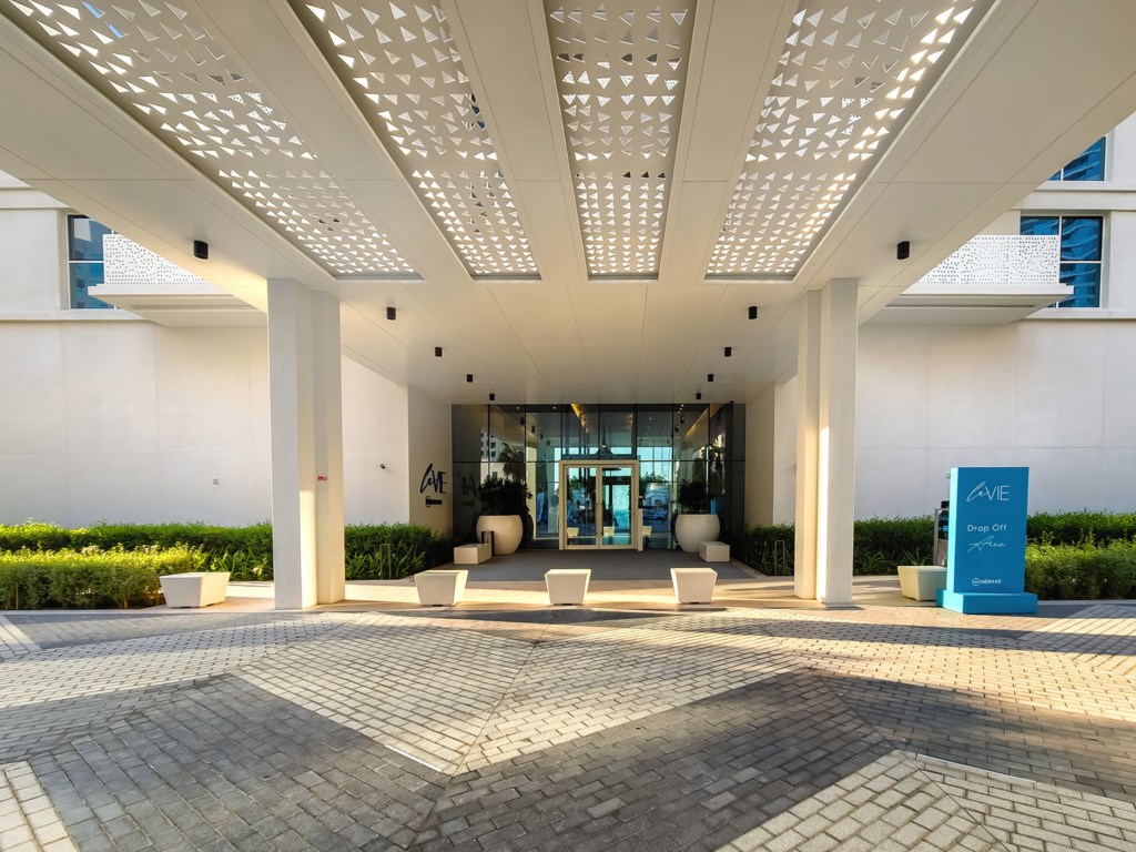 AP_LaVie_2505_097.jpg