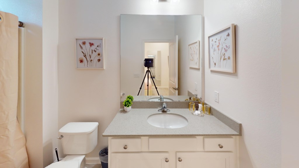 5791-High-Seas-Dr-Bathroom