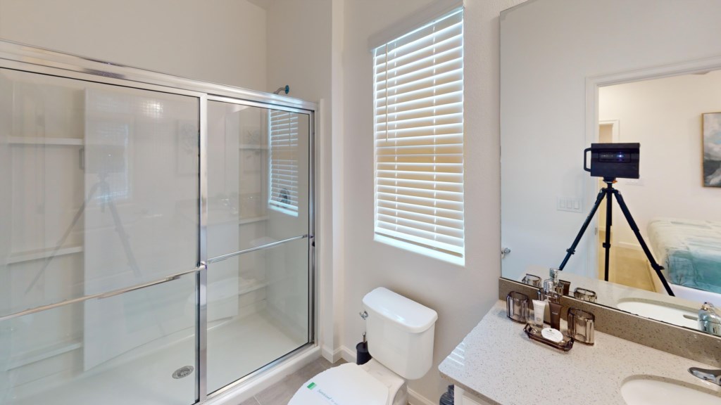 5791-High-Seas-Dr-Bathroom4