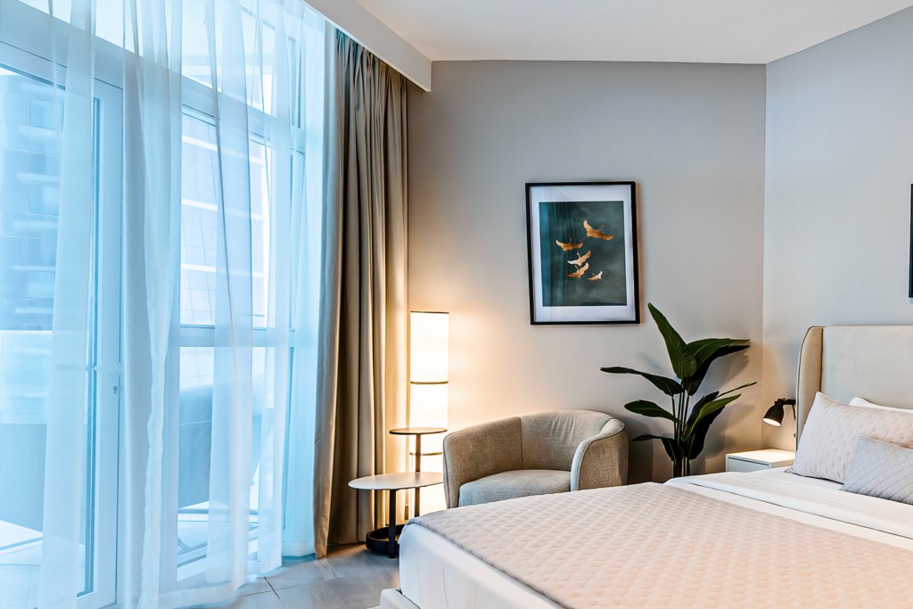 AP_Mssni_2107B_20 copy 2.jpg