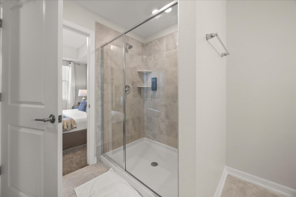 3 bedroom vacation apartment at Storey Lake - Image 15