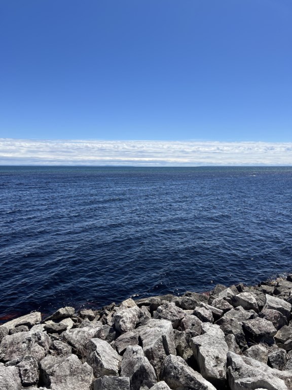 StudiosonLakeSuperiorontheLake