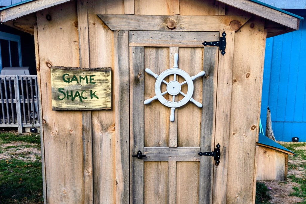 Game shack for Freighters Bay guests
