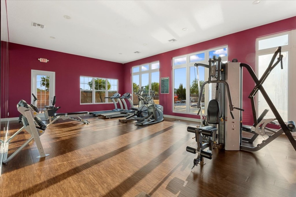 4 bedroom vacation townhouse at West Lucaya - Image 43