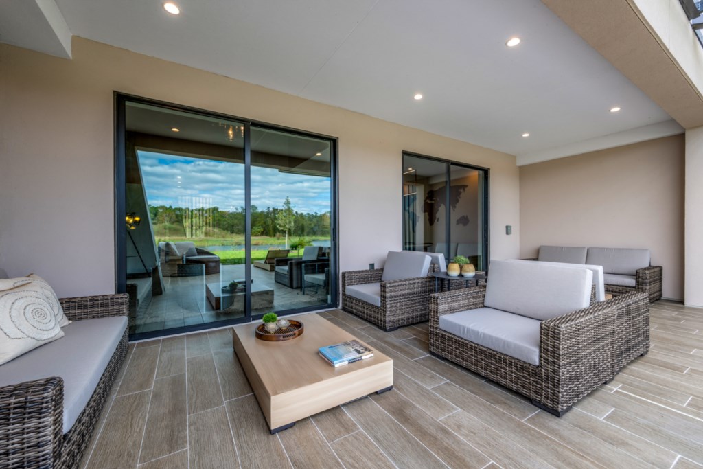 SNK1Patio