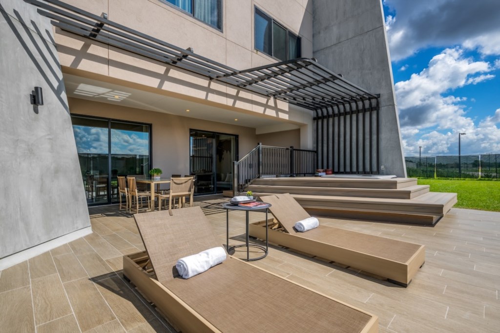 SNK5PATIO