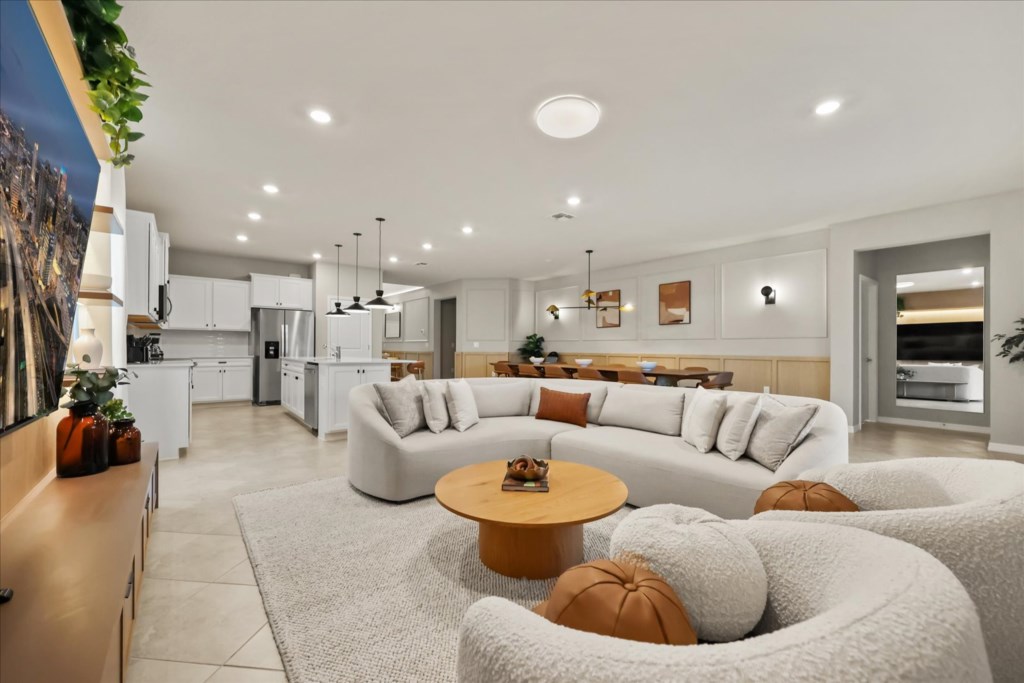 8 bedroom vacation house at Windsor Cay - Image 2