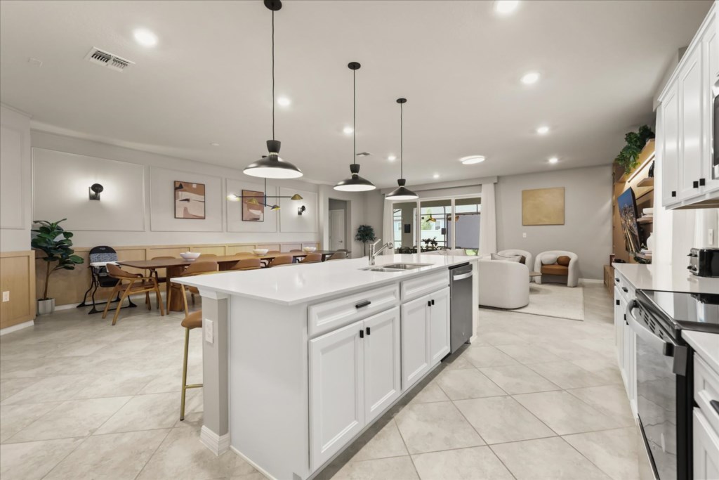 8 bedroom vacation house at Windsor Cay - Image 9