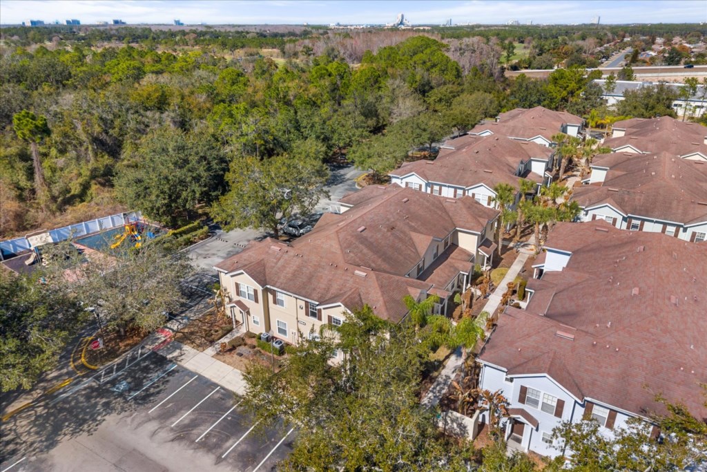 4 bedroom vacation townhouse at Lucaya Village - Image 28