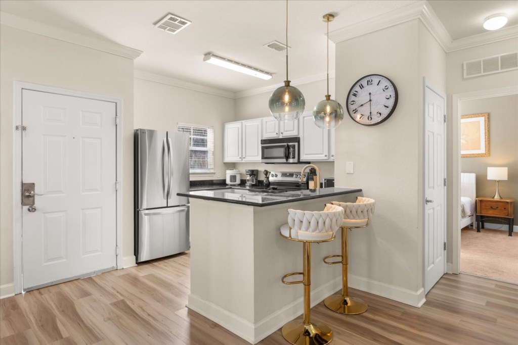 4 bedroom vacation townhouse at Lucaya Village - Image 8