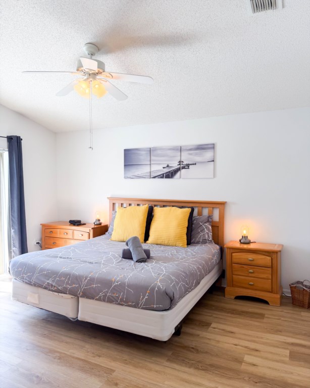 118_Lake_Shore_Pkwy-17