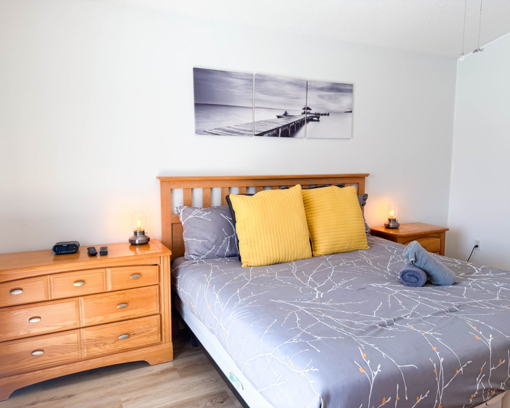 118_Lake_Shore_Pkwy-19