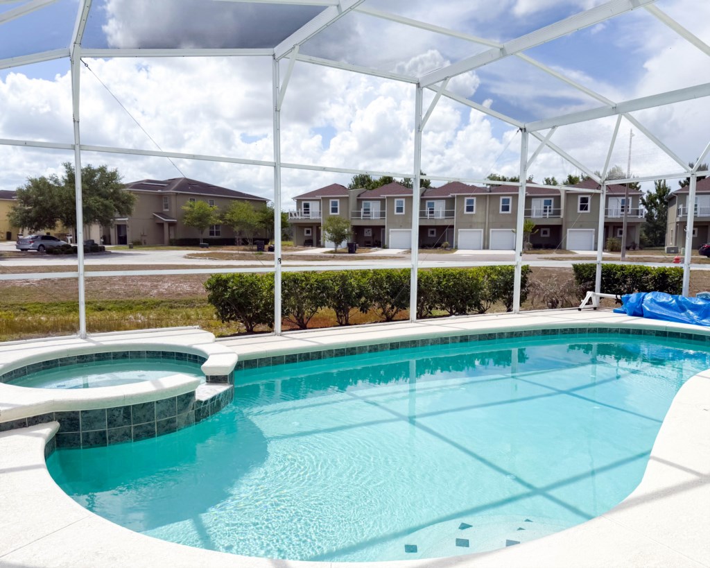 118_Lake_Shore_Pkwy-23
