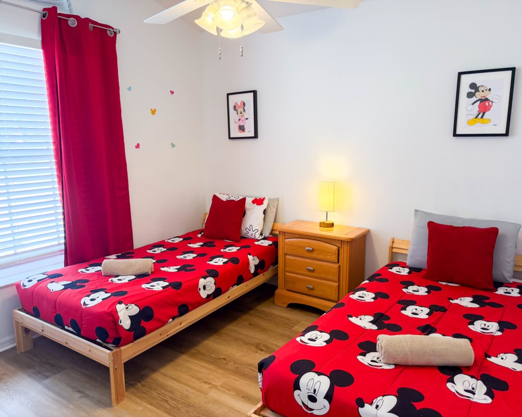 118_Lake_Shore_Pkwy-5