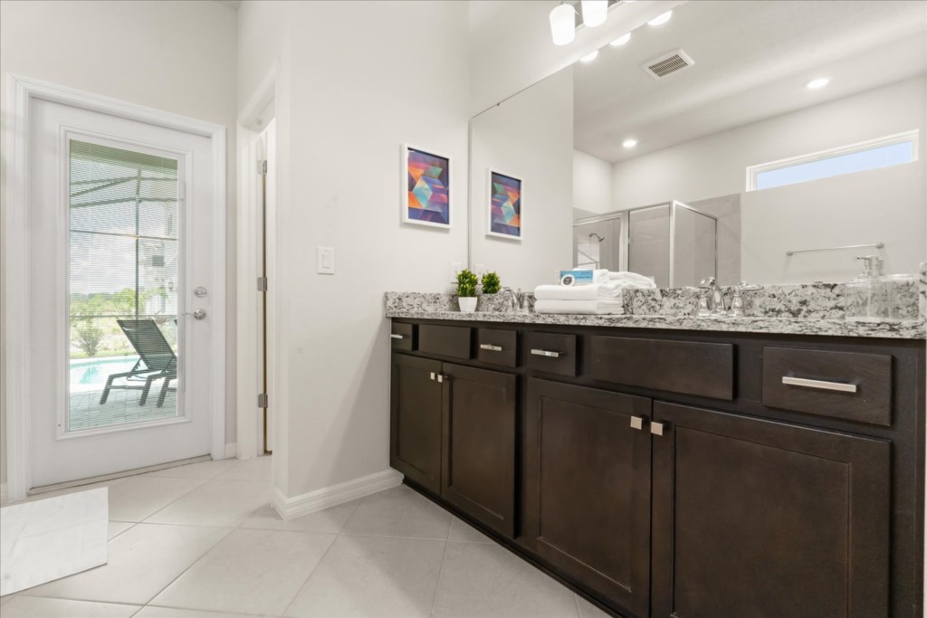 15952 Sandy Cliffs Drive, 10-bedroom vacation home at Windsor Cay in Clermont, FL — photo 38 of 92