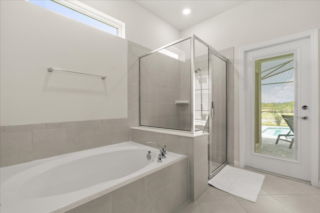 15952 Sandy Cliffs Drive, 10-bedroom vacation home at Windsor Cay in Clermont, FL — photo 39 of 92
