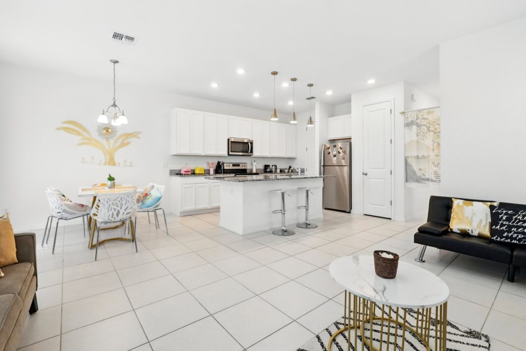 kitchen & dining area