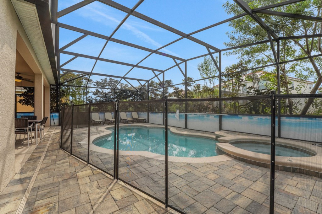 57-web-or-mls-PHO09313