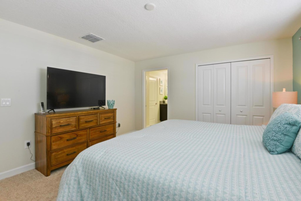 19_bedroom1