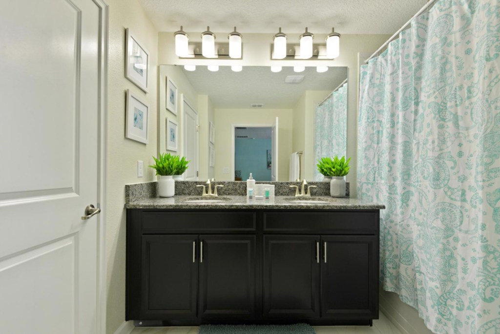 20_bathroom1