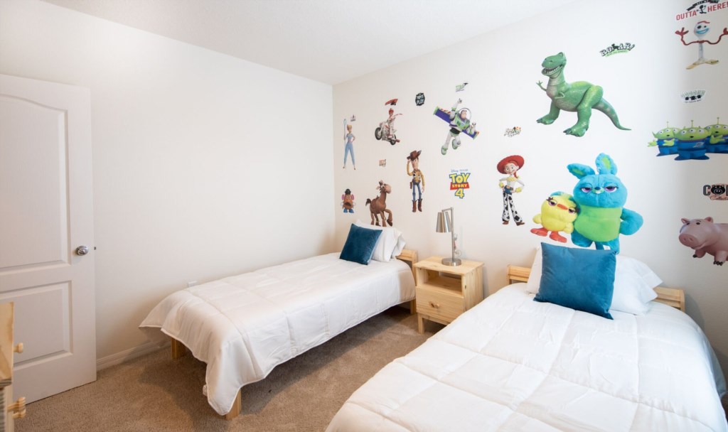 kids' Toy Story bedroom