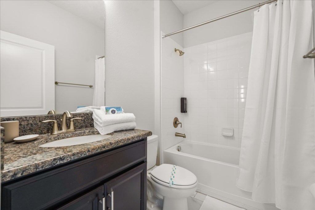 6 bedroom vacation house at Storey Lake - Image 40
