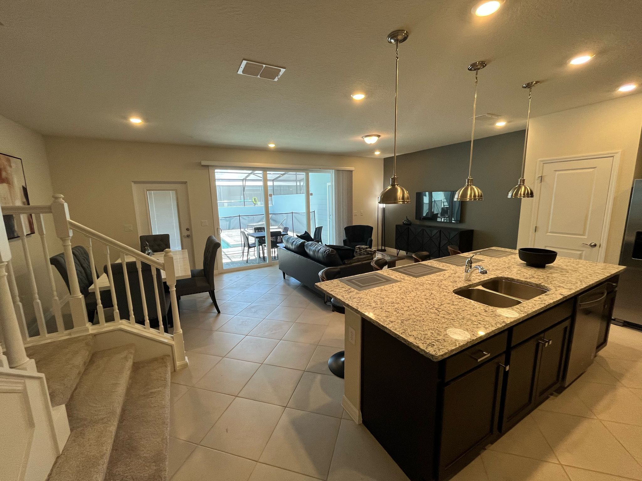 5 bedroom vacation townhouse at Windsor Cay - Image 3
