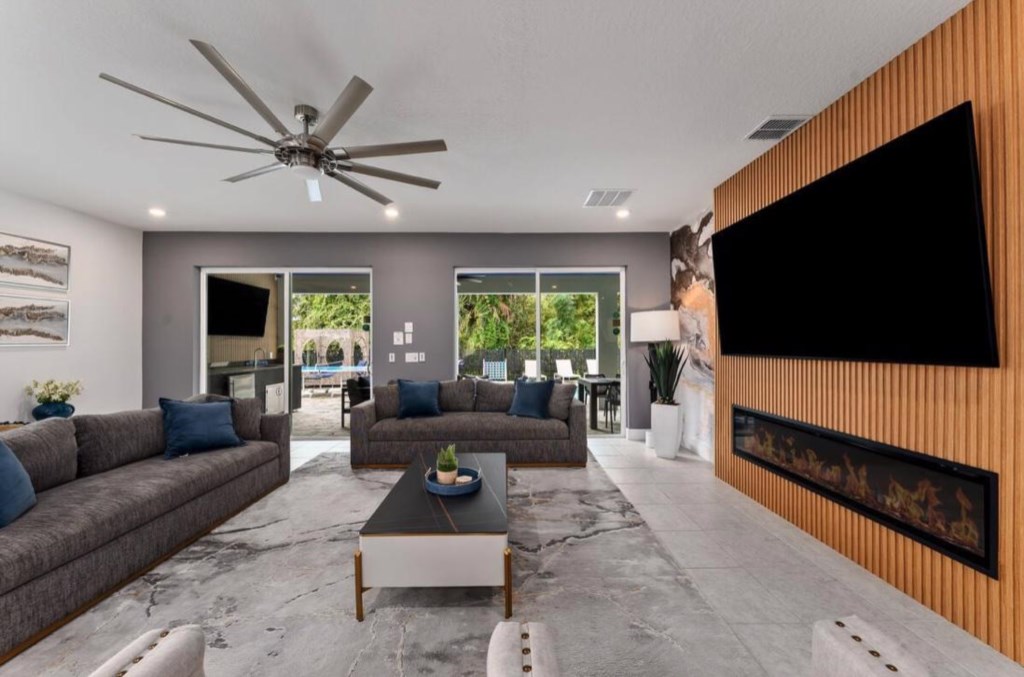 Chic & Spacious Villa | Resort-Style Pool- Arcades