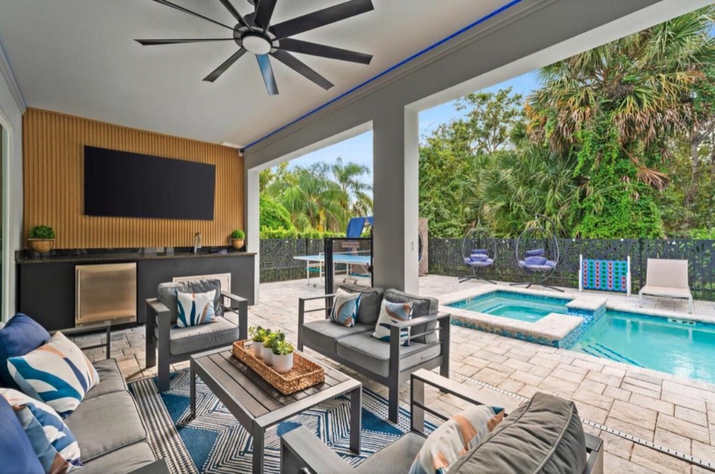 Chic & Spacious Villa | Resort-Style Pool- Arcades