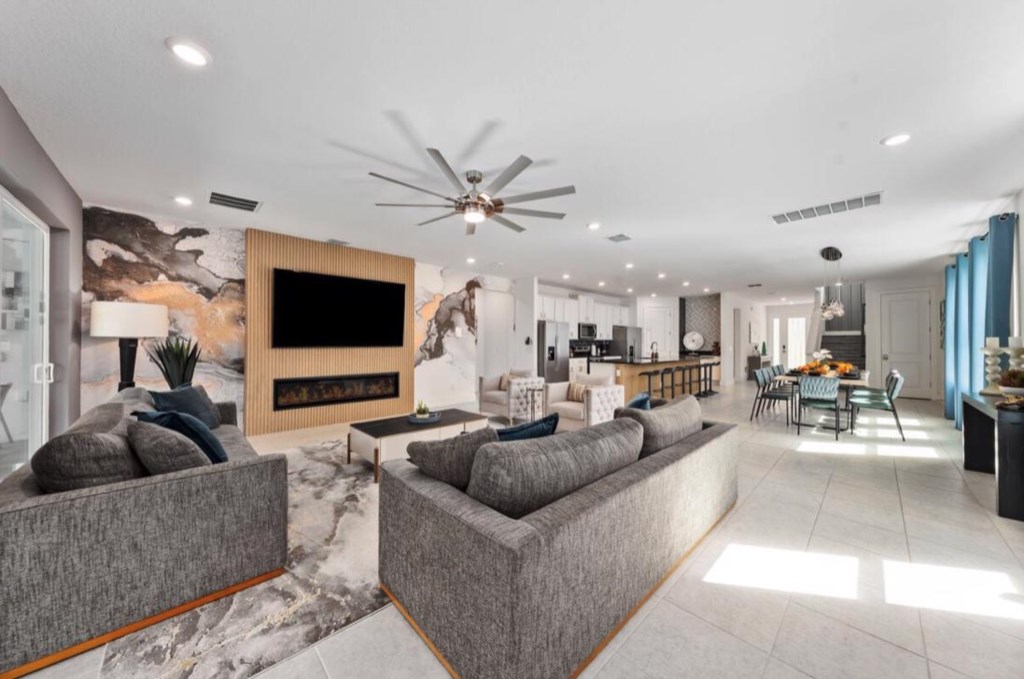 Chic & Spacious Villa | Resort-Style Pool- Arcades