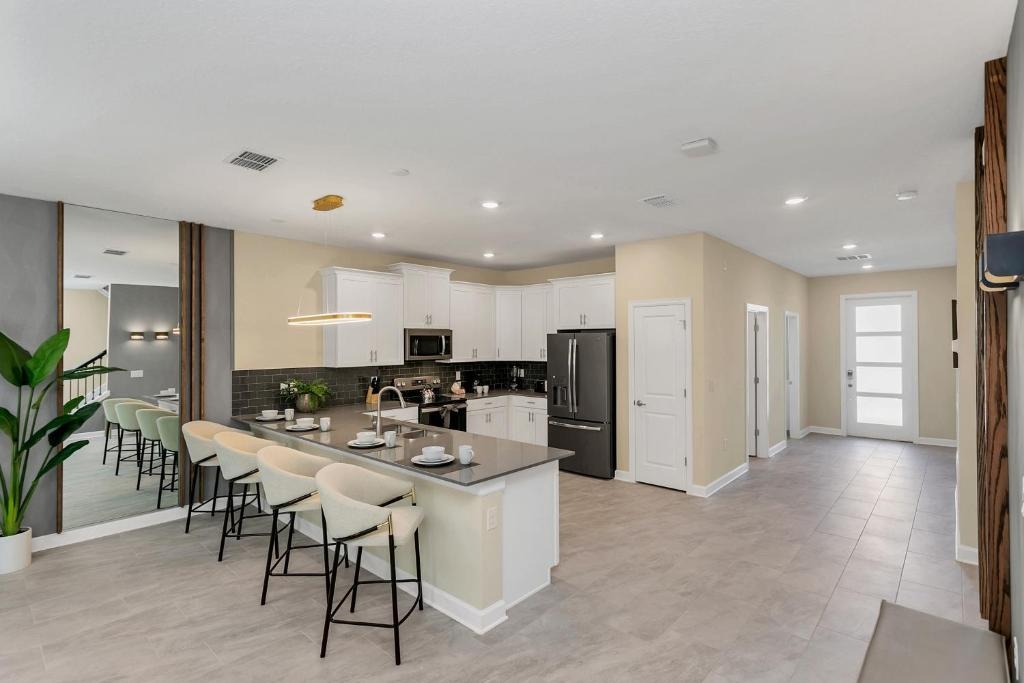 9 bedroom vacation house at Storey Lake - Image 10