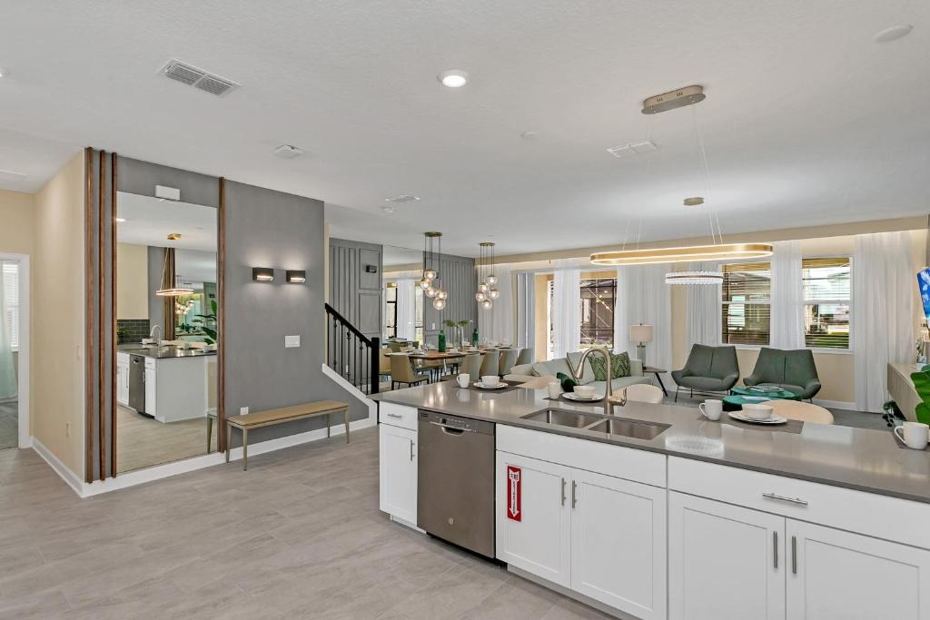 9 bedroom vacation house at Storey Lake - Image 15