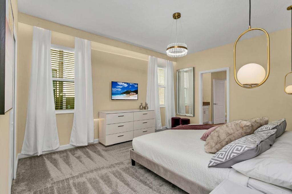 9 bedroom vacation house at Storey Lake - Image 24