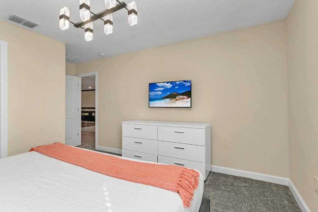 9 bedroom vacation house at Storey Lake - Image 31